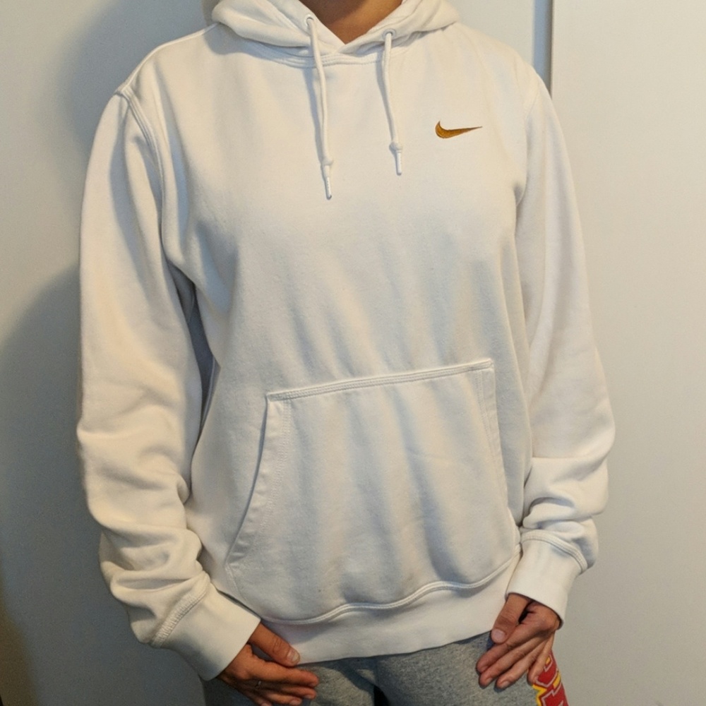 Nike white comfy sweatshirt